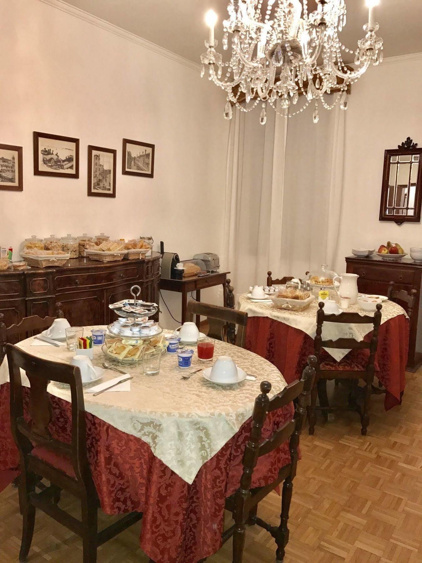 Le Due Corone Bed & Breakfast Венеція Екстер'єр фото